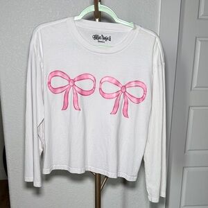 Long Sleeve shorter Tee with Pink Bow Accent on boobs size small preppy grunge